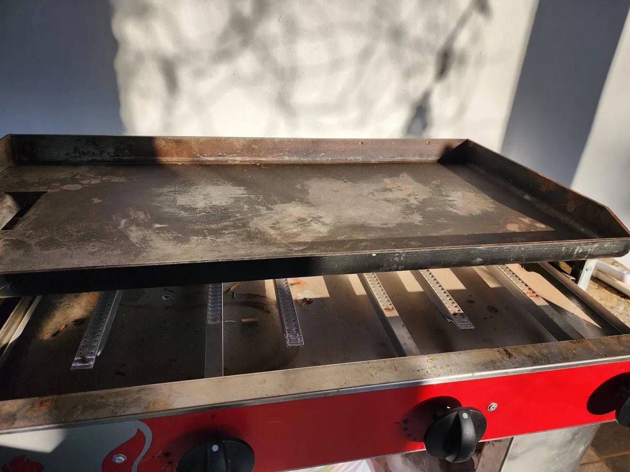 Chapa profissional pro gás semi nova 