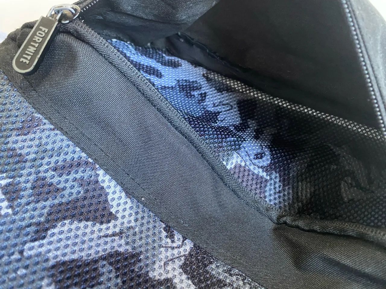 Mochila do Fortnite em perfeito estado - Foto 3