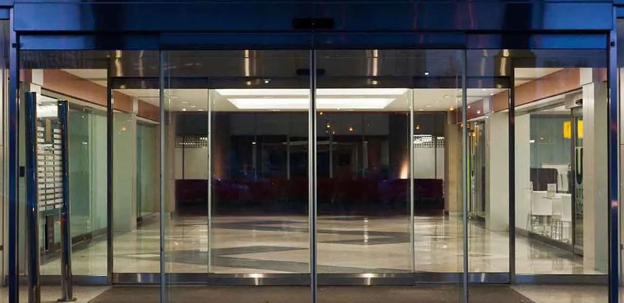 Conserto e manutenção de portas automáticas