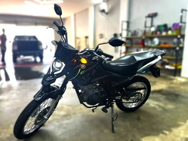 Yamaha CrosserS 2024 preta 16.768km quitada pronta para venda e transferência com garantia