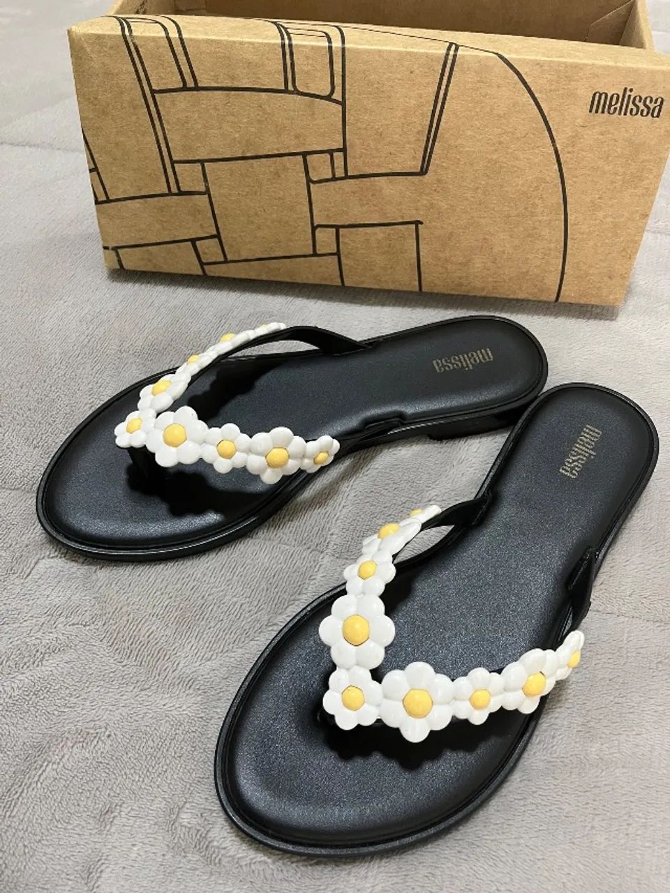 Melissa Flip Flop preta TAM 37  - Foto 2