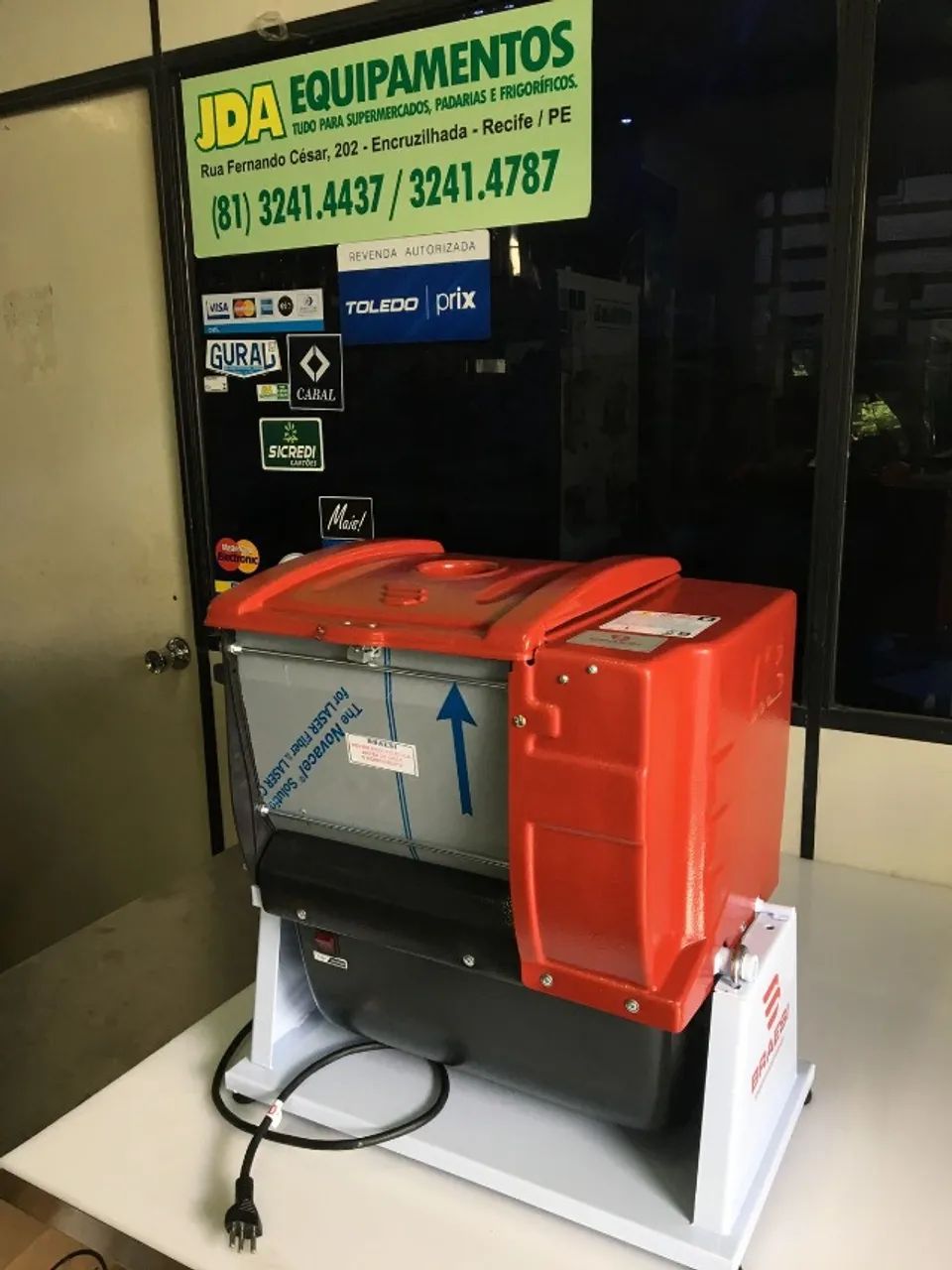Amassadeira basculante - marca braesi - capacidade 05, 15 e 25 kgs. ideal para pizzarias - Foto 4