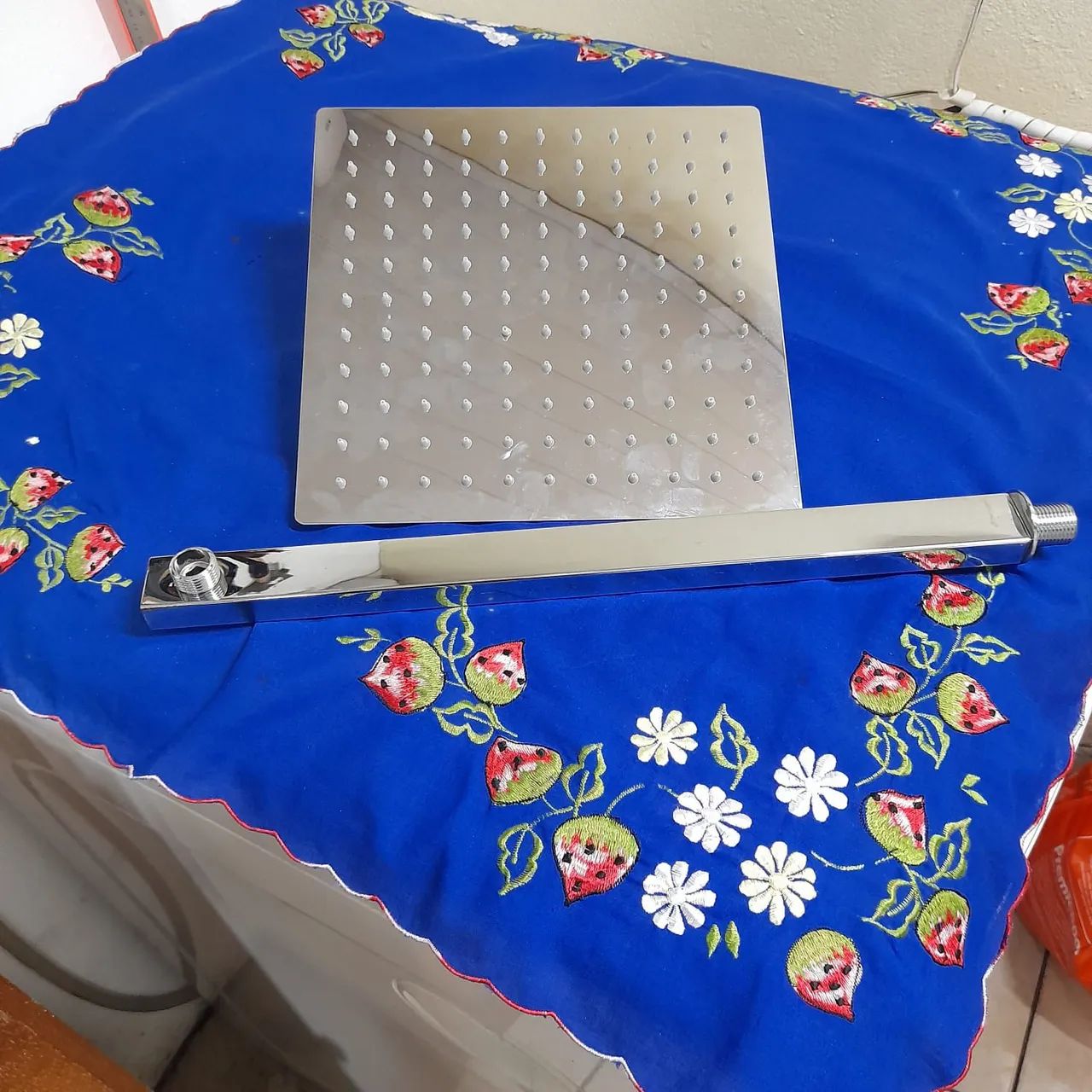 Chuveiro de Teto Quadrado em Aço Inox