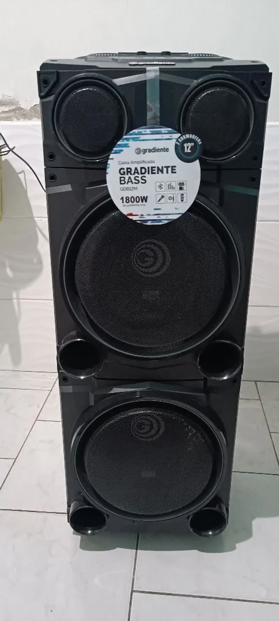 Caixa de Som Gradiente Bass 1800W - GD8112M
