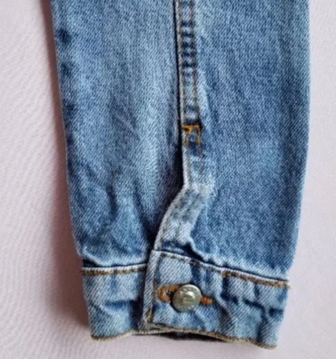 Jaqueta Jeans feminina Cropped Destroyed - Foto 5