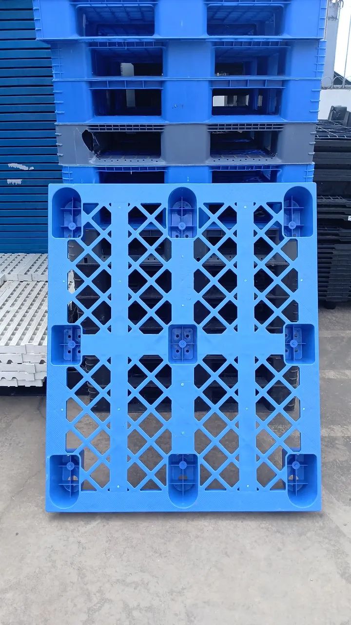 Pallets plásticos empilháveis - Foto 2