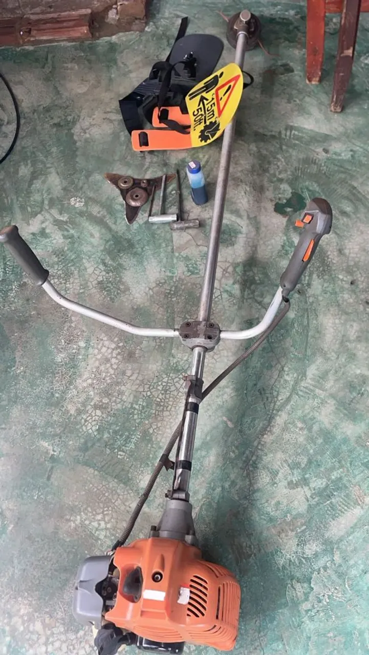 Roçadeira a Gasolina