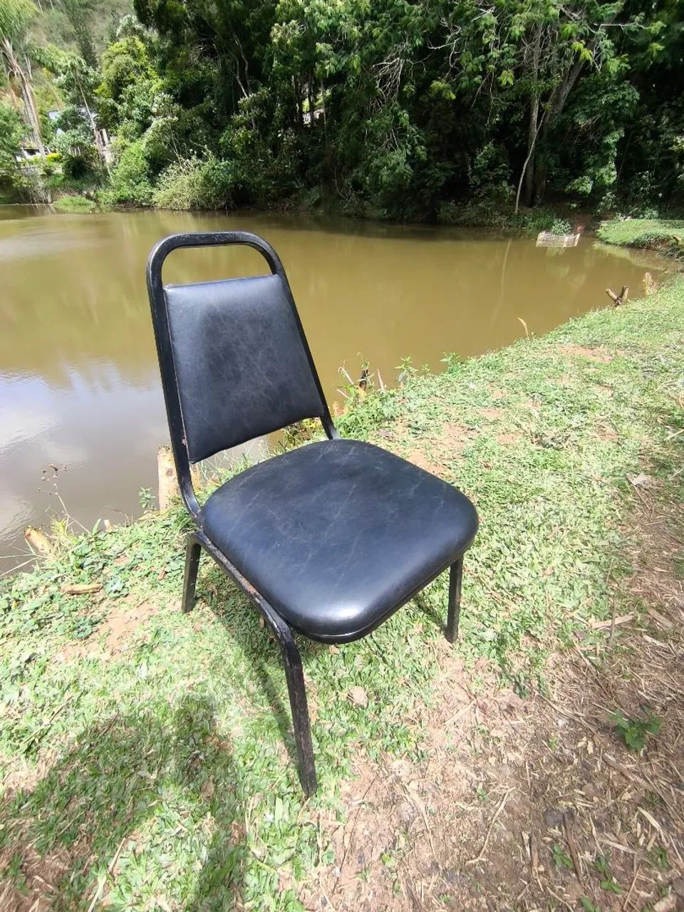 Cadeira de aço estofada - Foto 3