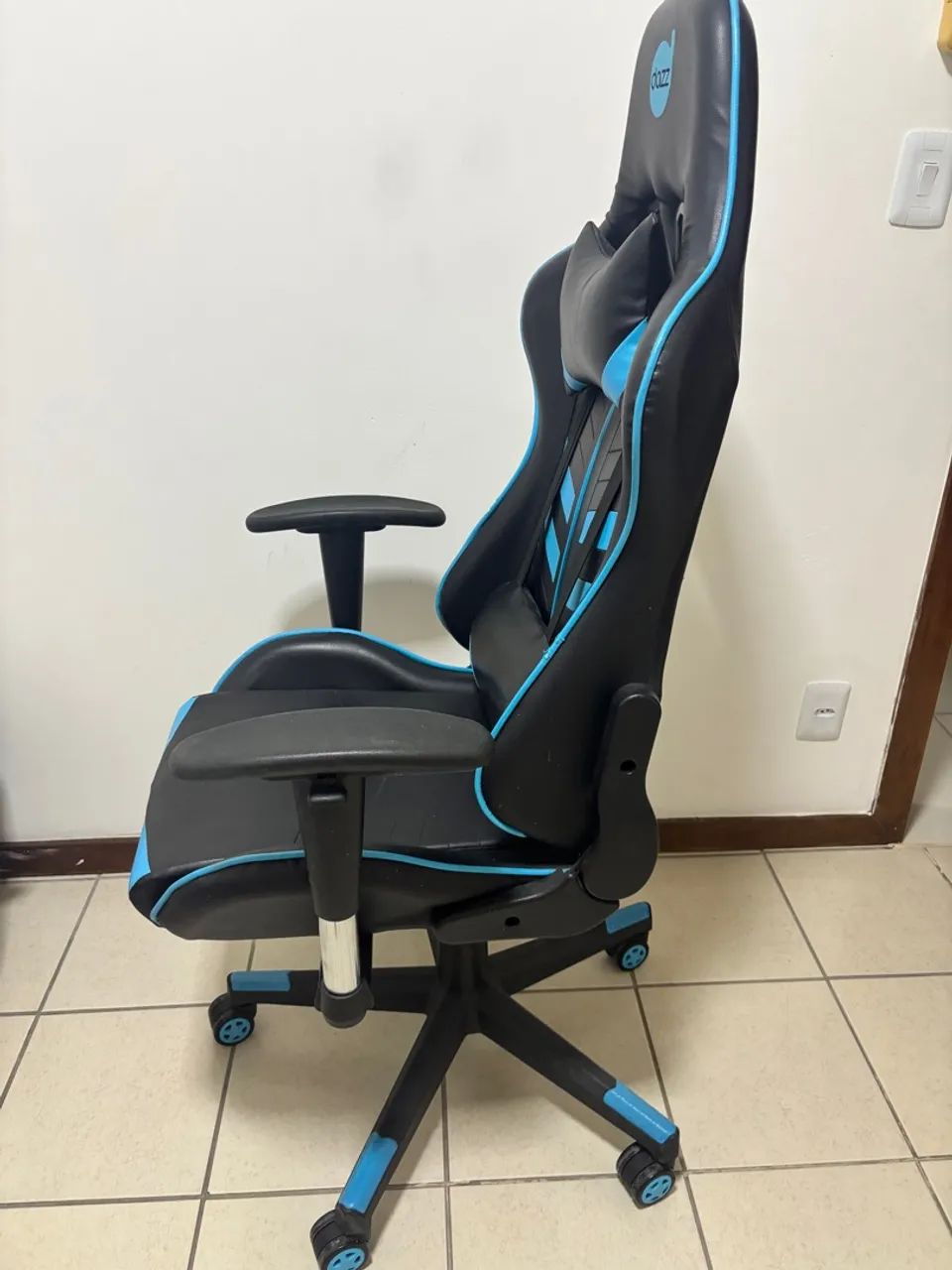 Vendo cadeira gamer Dazz - Foto 2