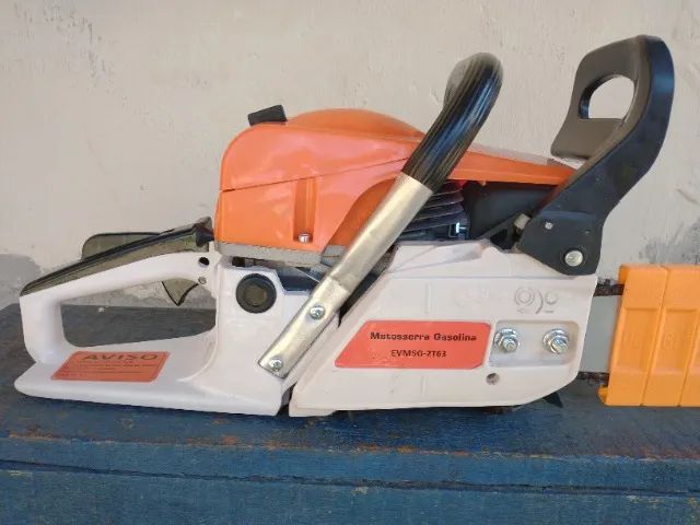 Moto serra à gasolina.  - Foto 3