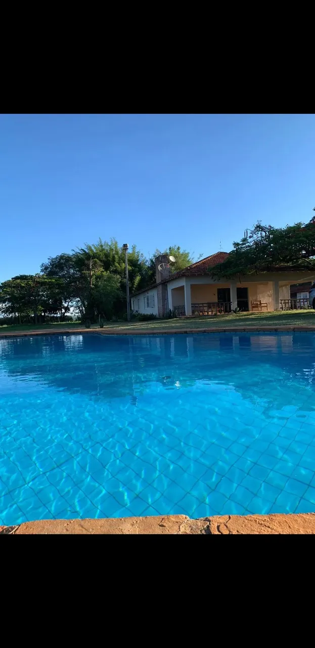 Alugo sede de Fazebda em Dourado SP.com 5 quartos para 12 pessoas finais de semana Natal A
