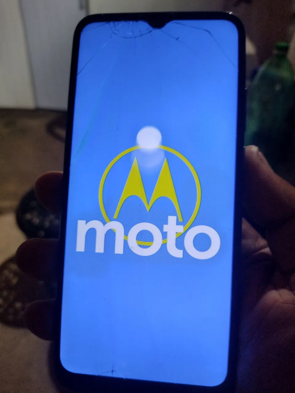 Vendo moto G8 Power lite seme novo só 250 reais hj 