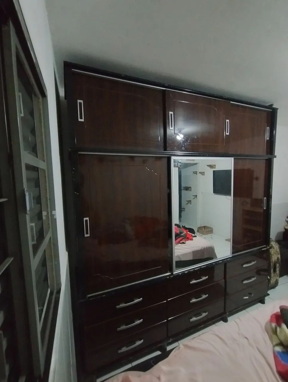 Guarda-Roupas Preto + Imbuia - Foto 3