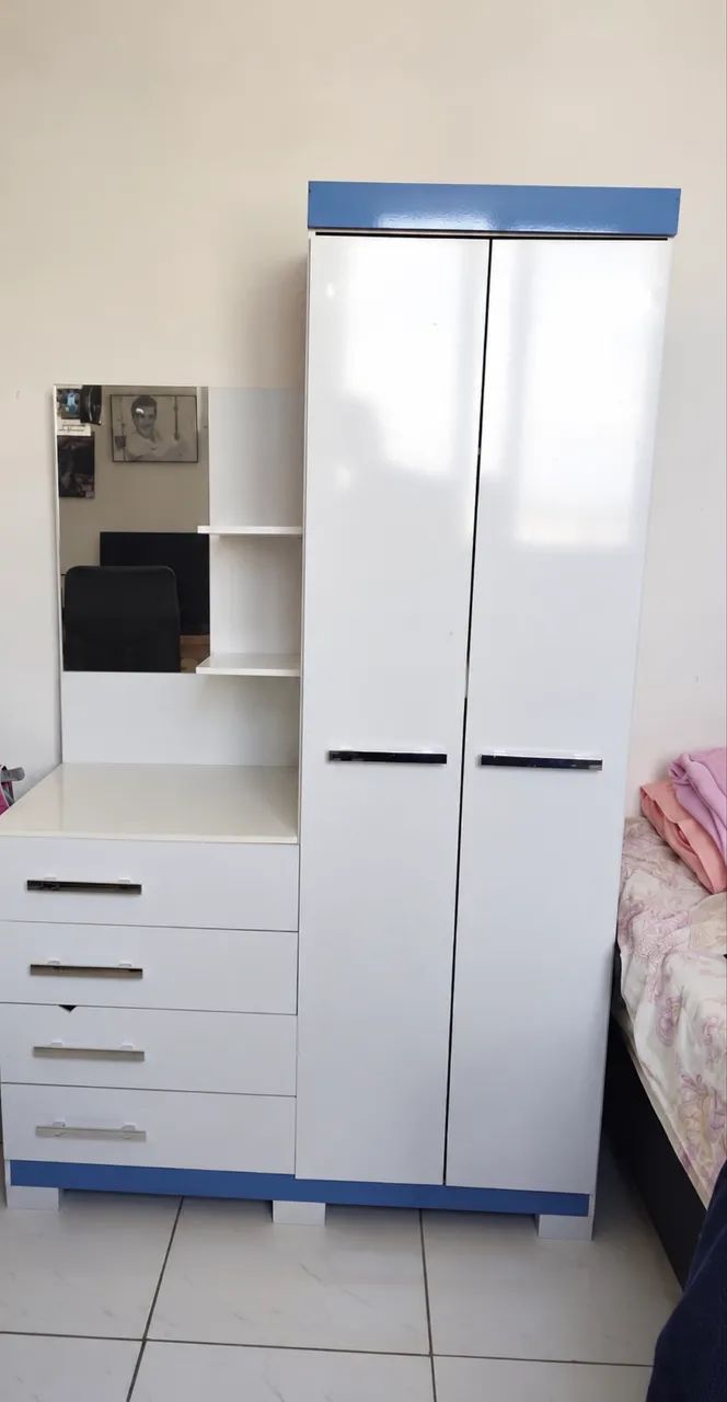 Vendo guarda-roupa