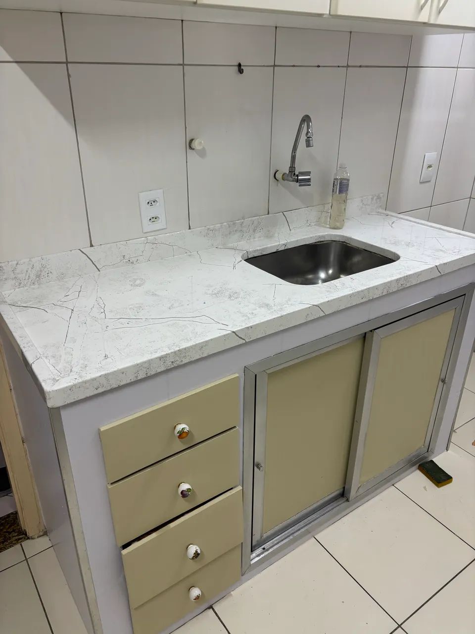 Envelopamento de pias e armários de cozinha - Foto 2