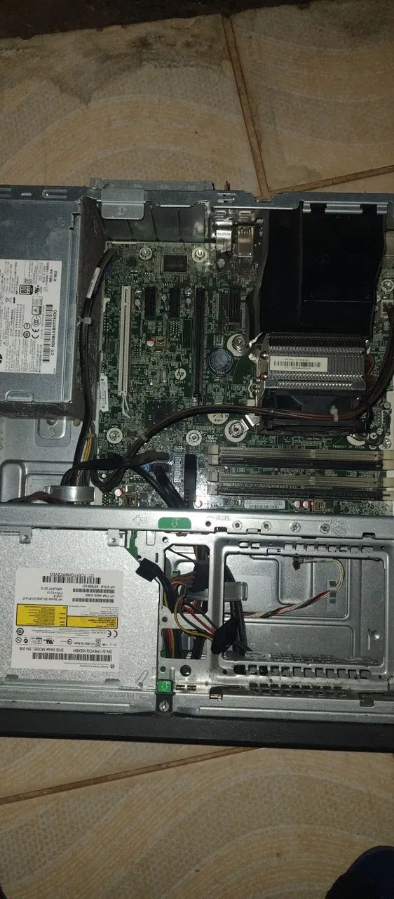 HP Elite Desk 800 G1 SFF (i5-4590) - Foto 2