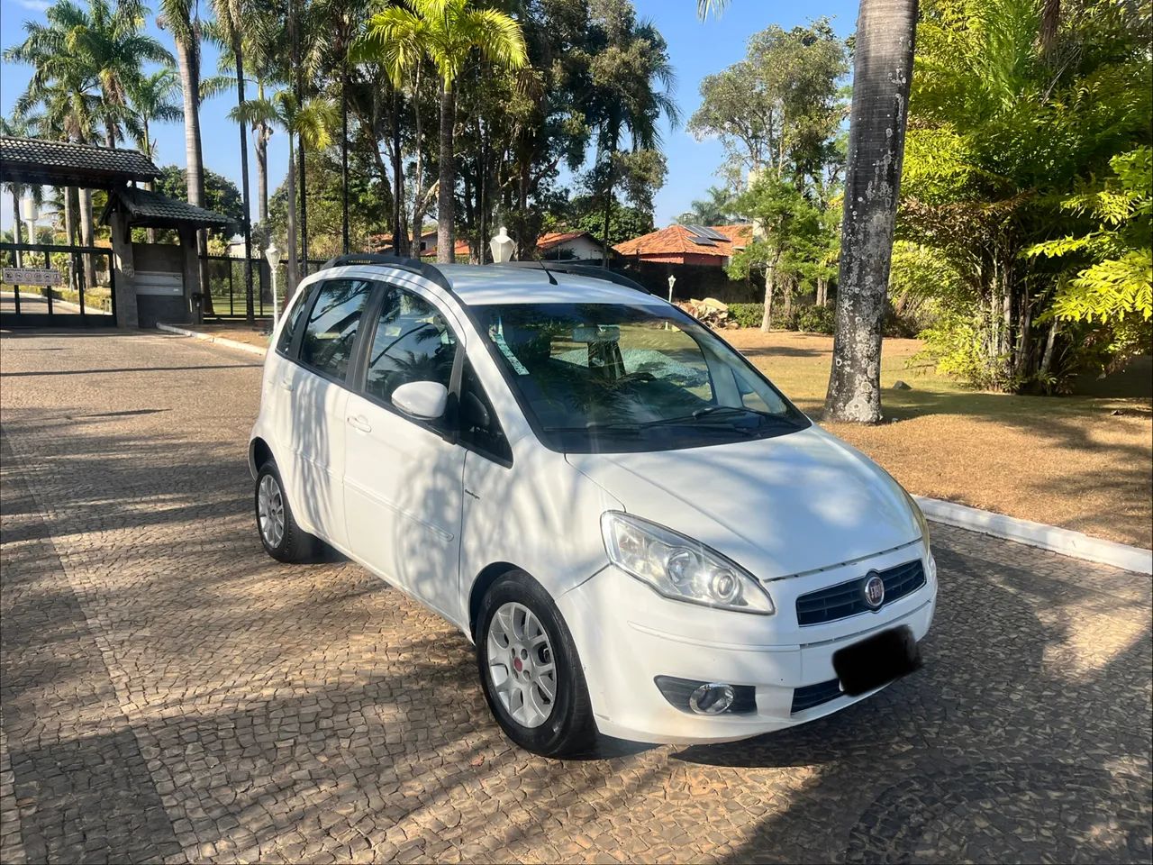 Fiat Idea Idea ESSENCE Dualogic 1.6 Flex 16V 5p 2012