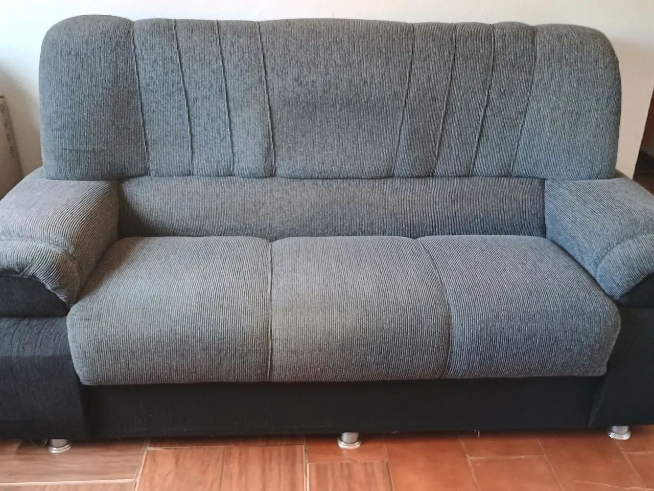 Sofá 2 e 3 lugares em perfeito estado