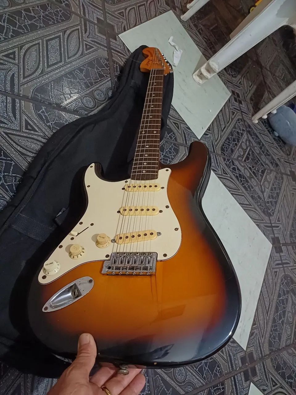 Squier fender affinityPra Canhoto - Instrumentos musicais