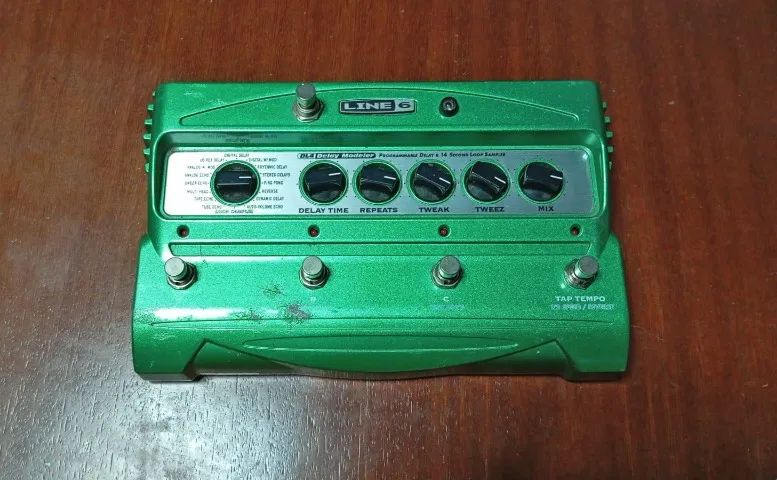 DL4 DELAY LINE 6 - COM DUPLICADOR DE PRESETS