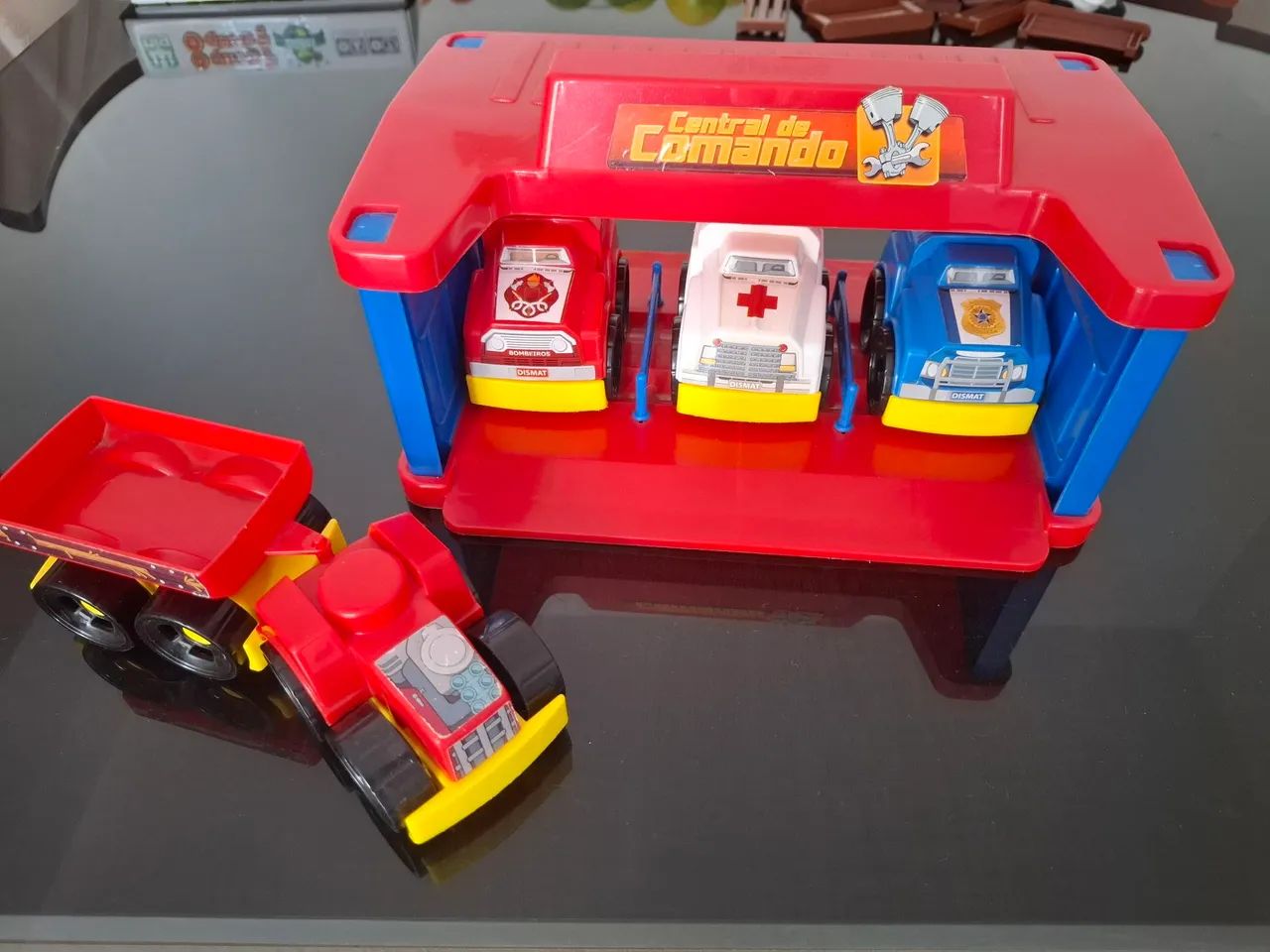 Garagem com carrinhos - Foto 2
