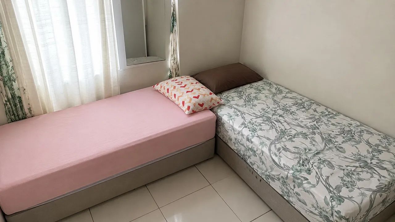 Cama de solteiro/casal - conjunto com 2 camas