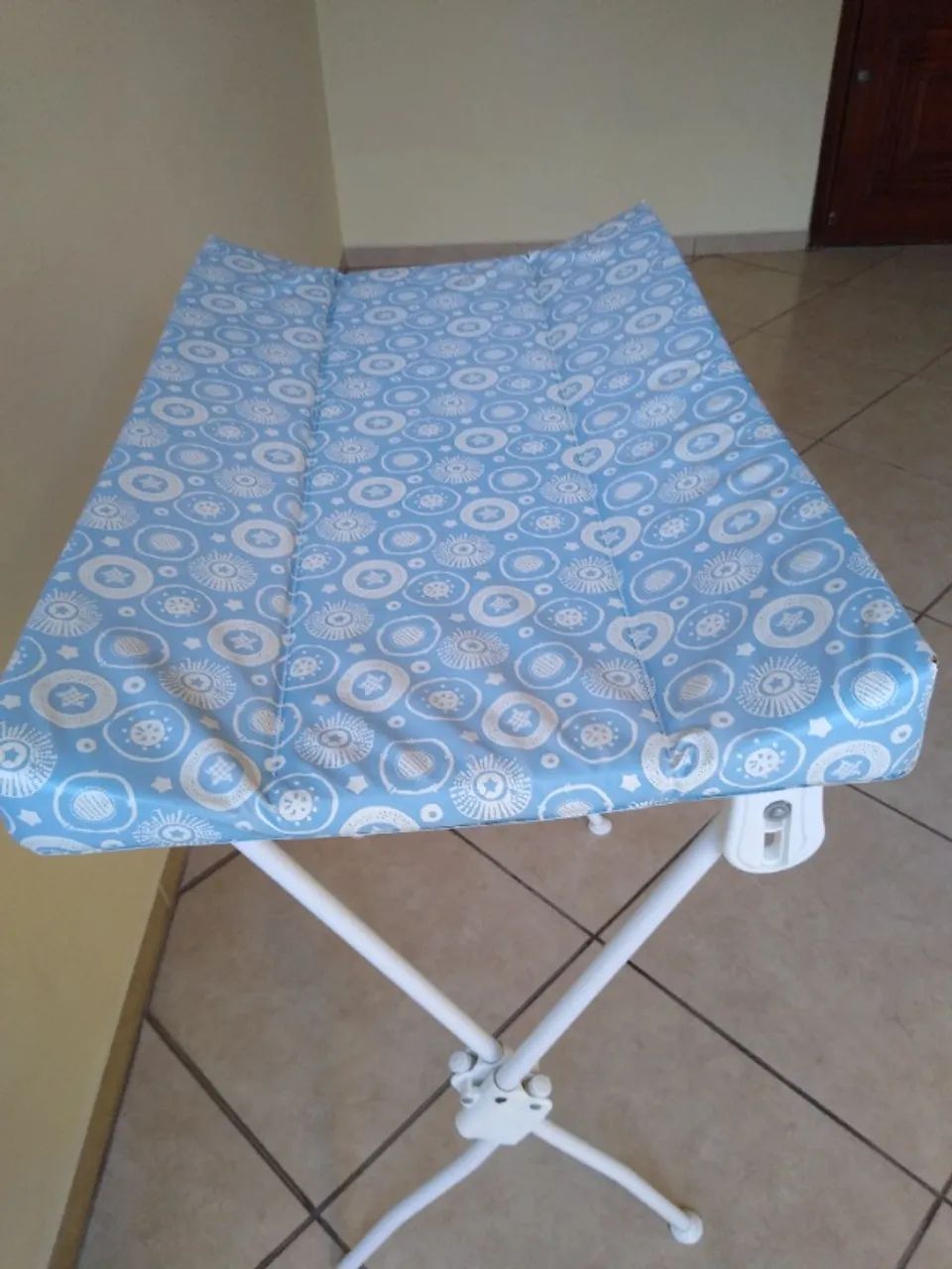 Trocador para bebê com porta sabonete - Foto 4