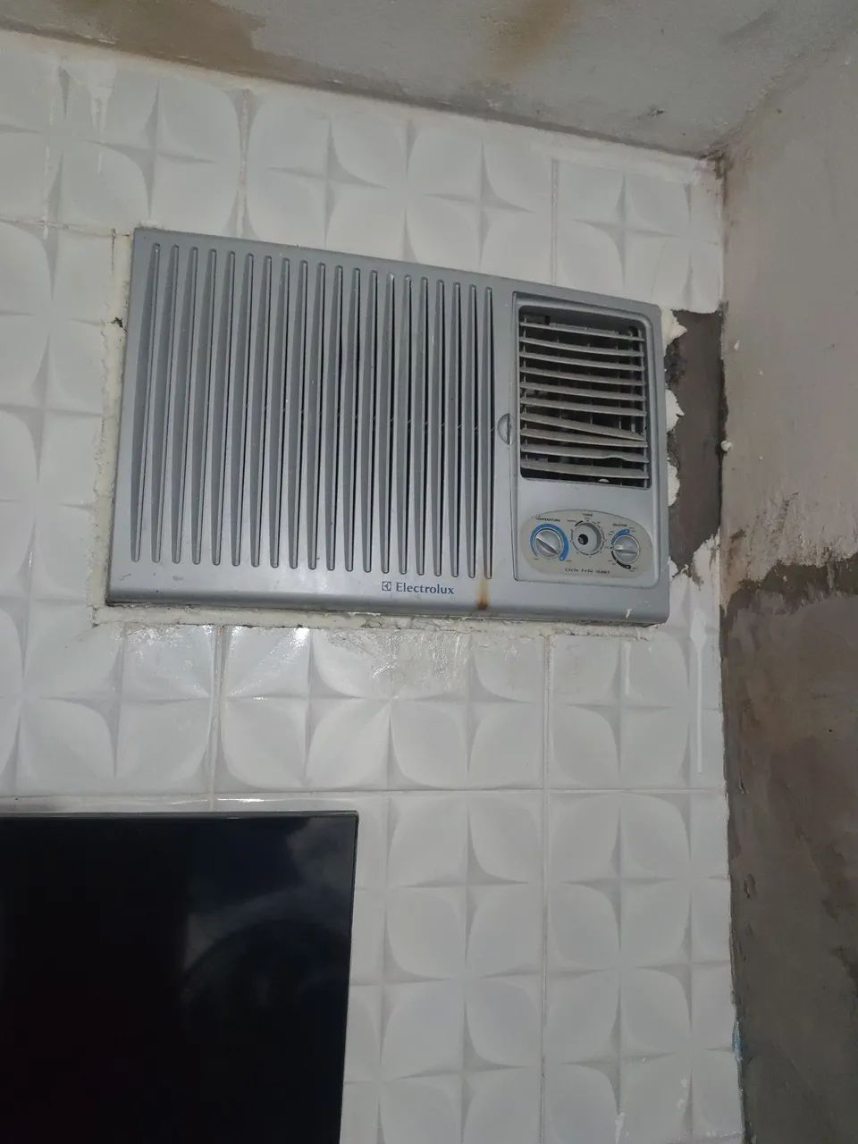 Ar-condicionado 10.000.btus de Janela 127v
