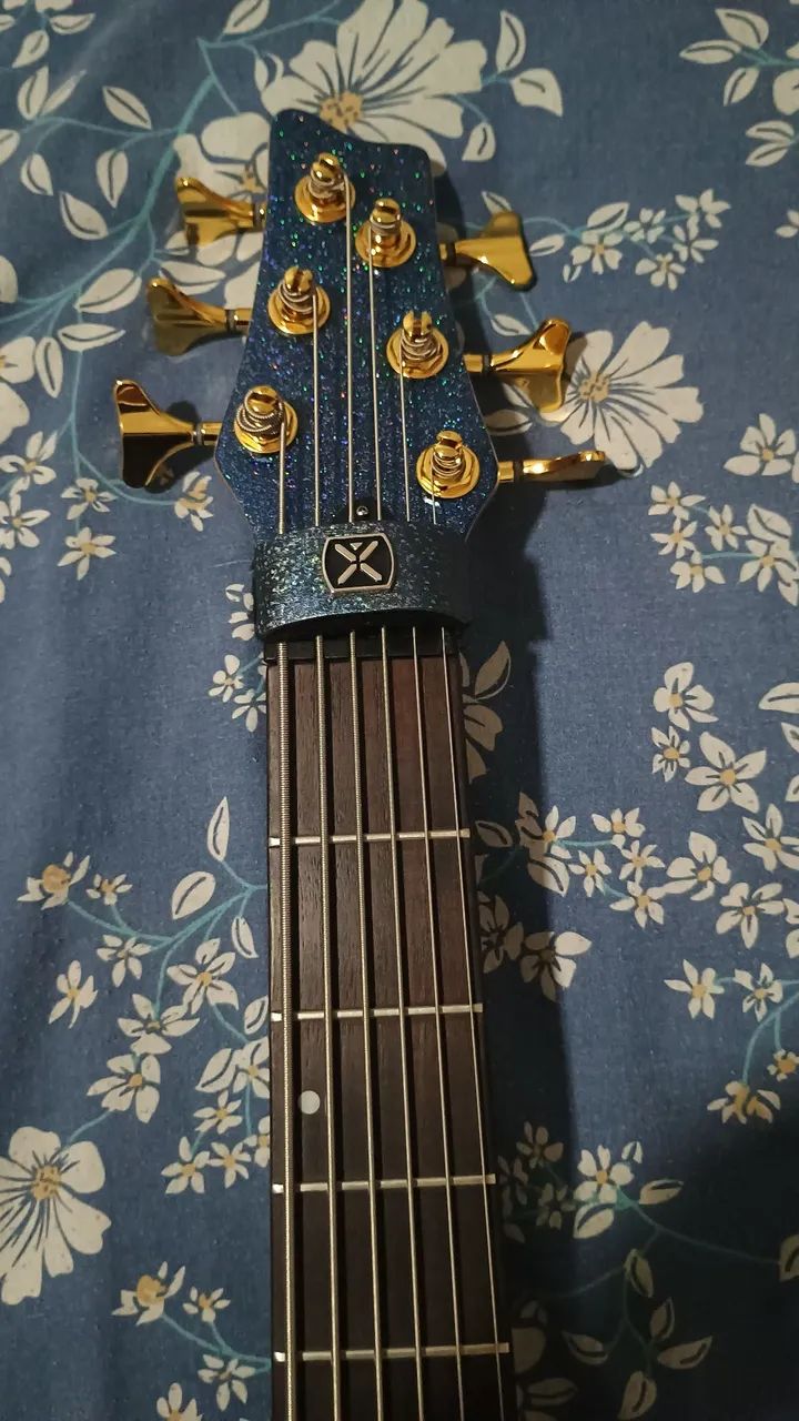 Baixo 6 cordas - Foto 2