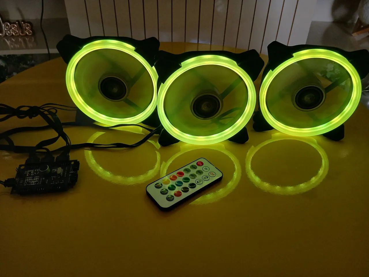 3 FANS ARGB PARA PC - ACOMPANHA CONTROLADORA  - Foto 3