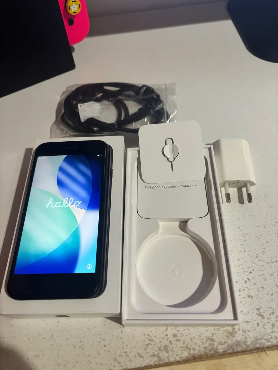 Iphone SE 2 128GB em bom estado - Foto 2