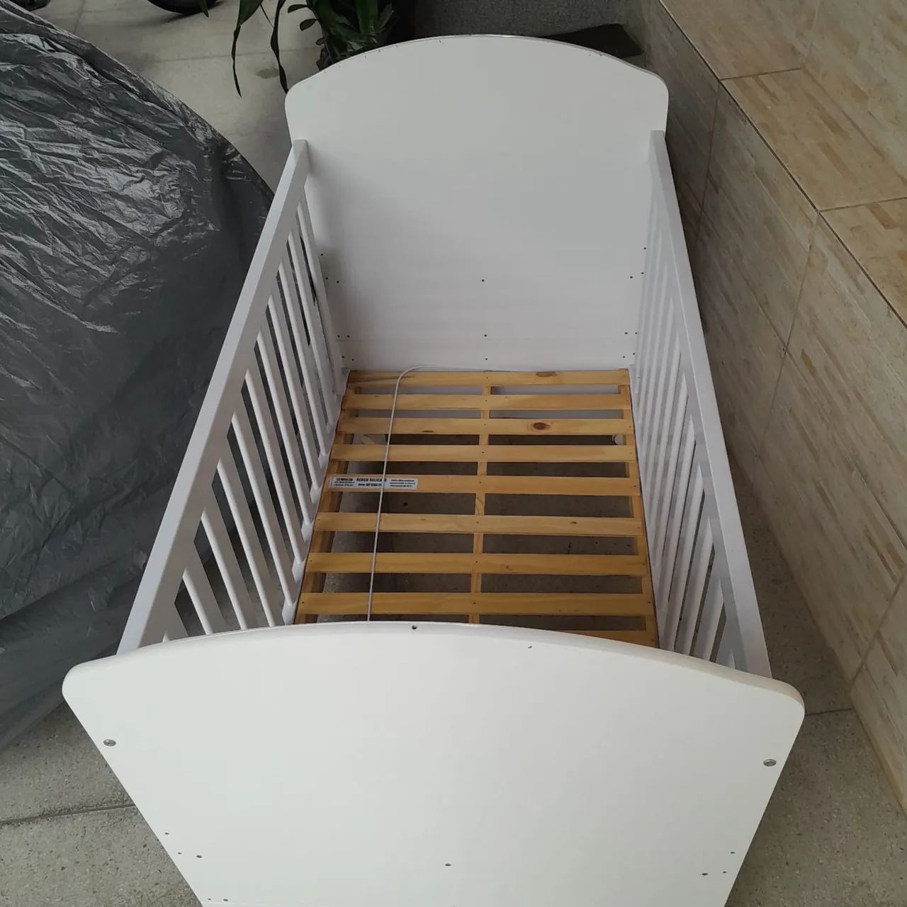 Berço semi novo com colchão  - Foto 2