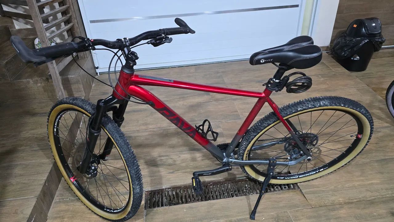Bicicleta Rava, muito nova, quadro 21