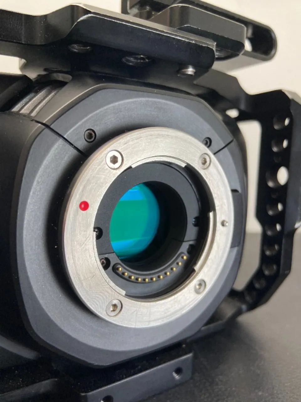 CÂMERA BLACK MAGIC POCKET 4K - Foto 2