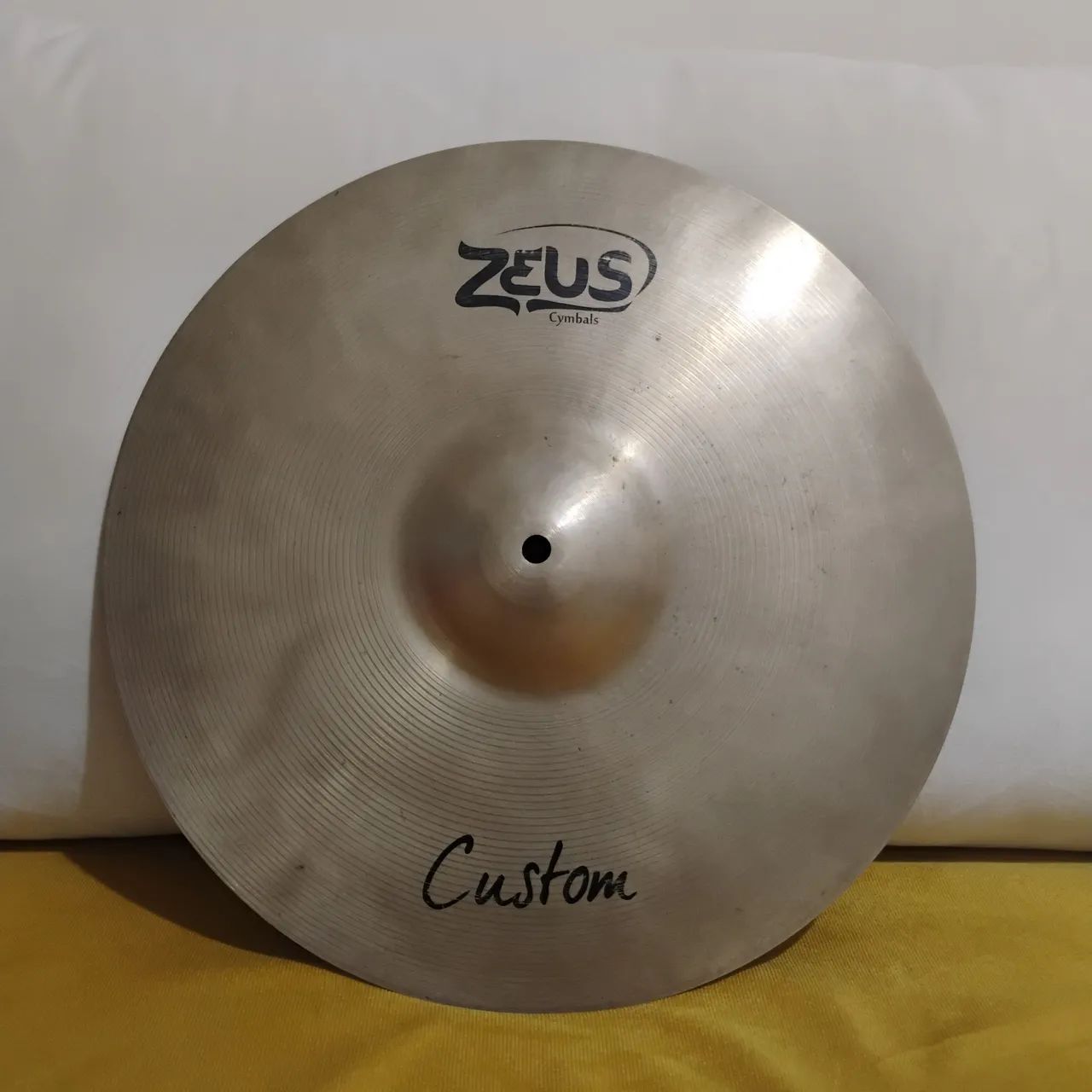 Crash Zeus Custom 17"