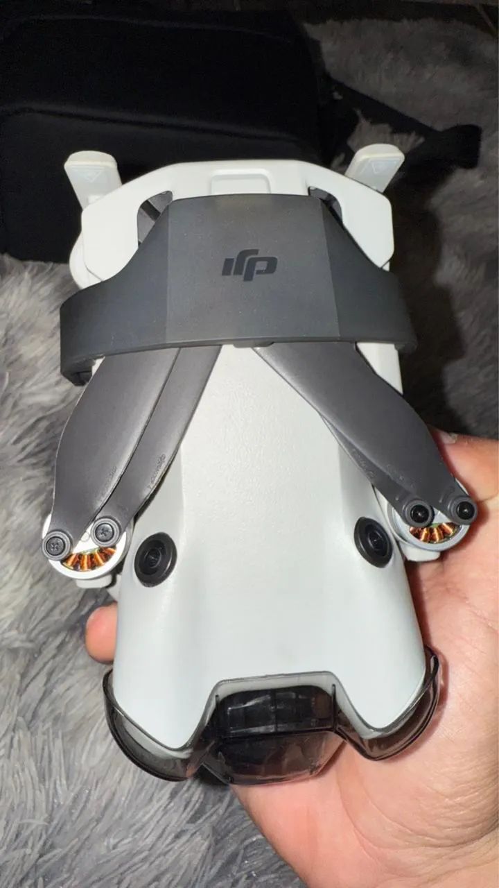 DJI mini 4 pro combo fly more plus