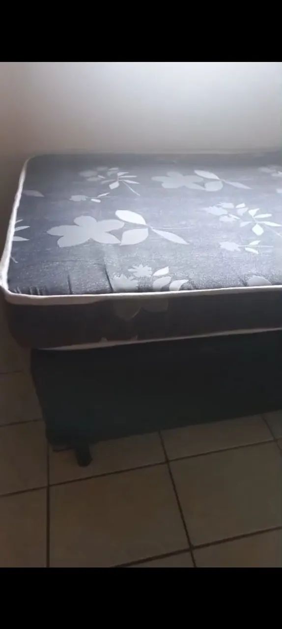 Cama solteiro com colchão