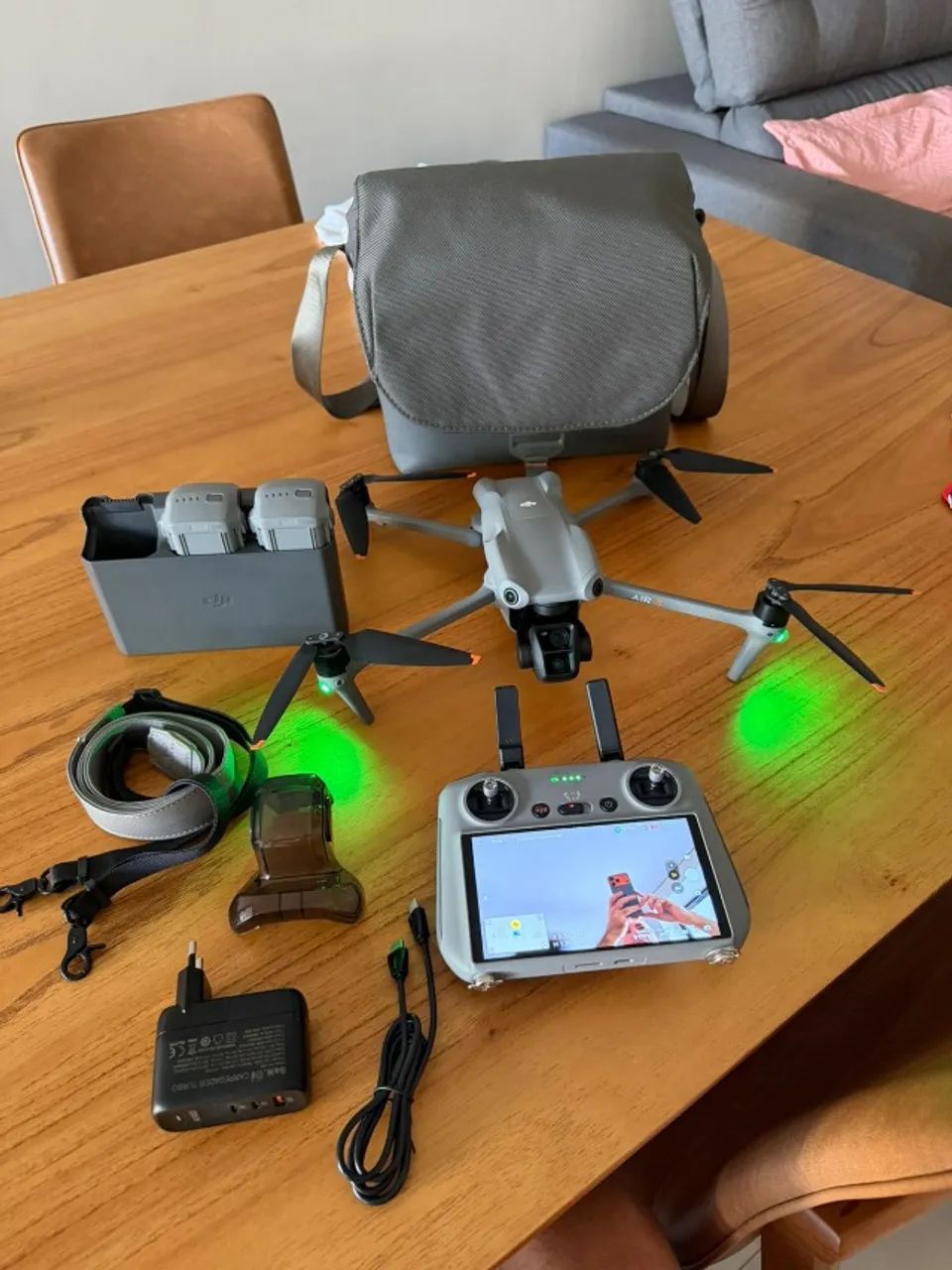 Drone DJI Air 3 Fly More Combo (DJI RC-N2) - Estado de Novo