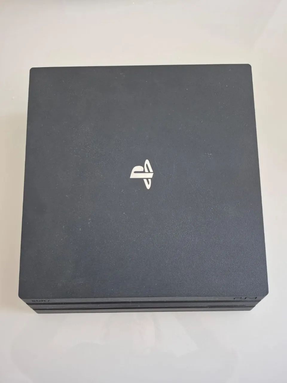 PS4 PRO 1 TB - Foto 2
