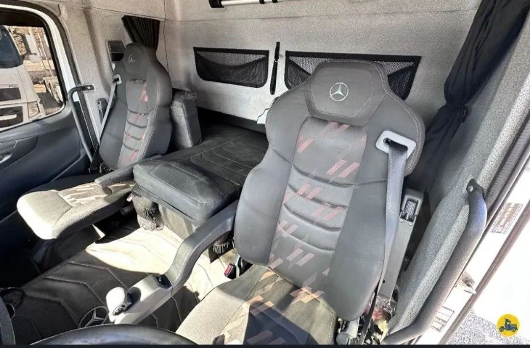 MB AXOR 2544 6X2<br>2019/2019<br>TETO ALTO<br>AUTOMÁTICO - Foto 8