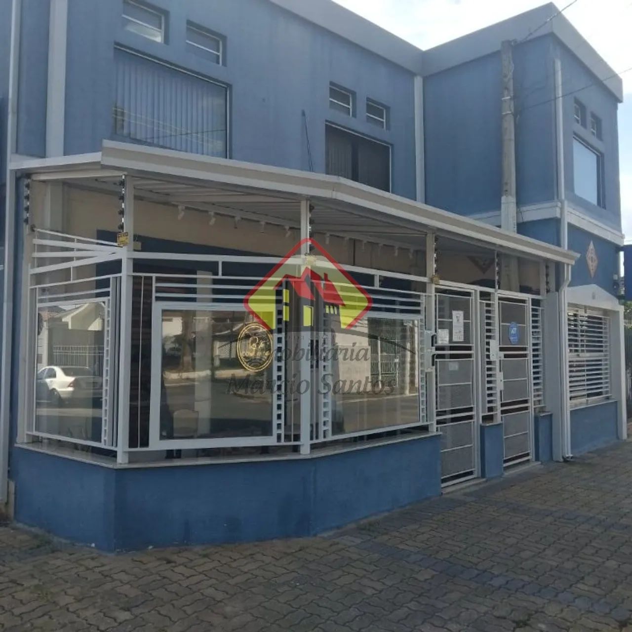 Sala mobiliada, com ar condicionado, Internet e muito mais. Segurança e excelente Localiza - Foto 5