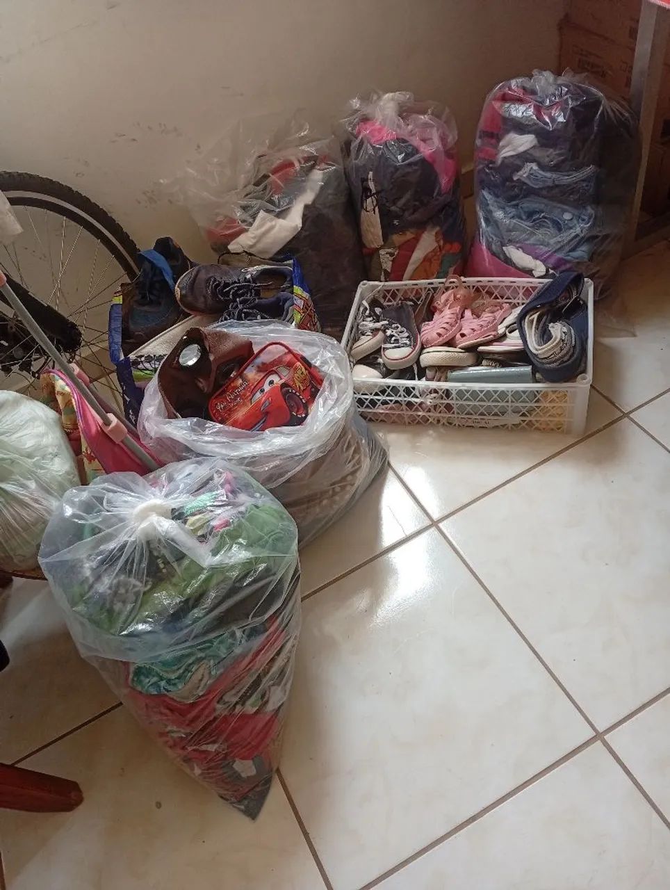 Lote de roupas  - Foto 3