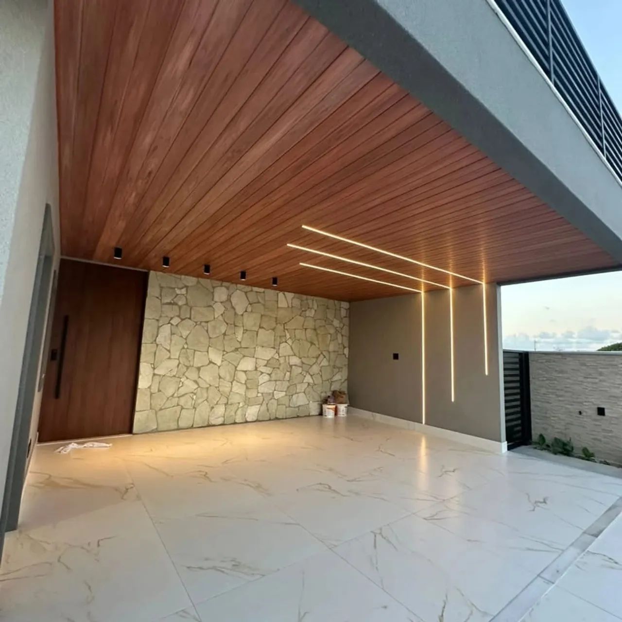 Wood-Grain PVC Ceiling