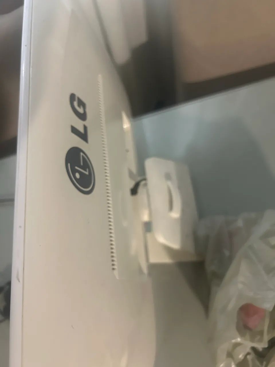 Computador All in One LG 22V240 Tela 21.5 - Foto 2