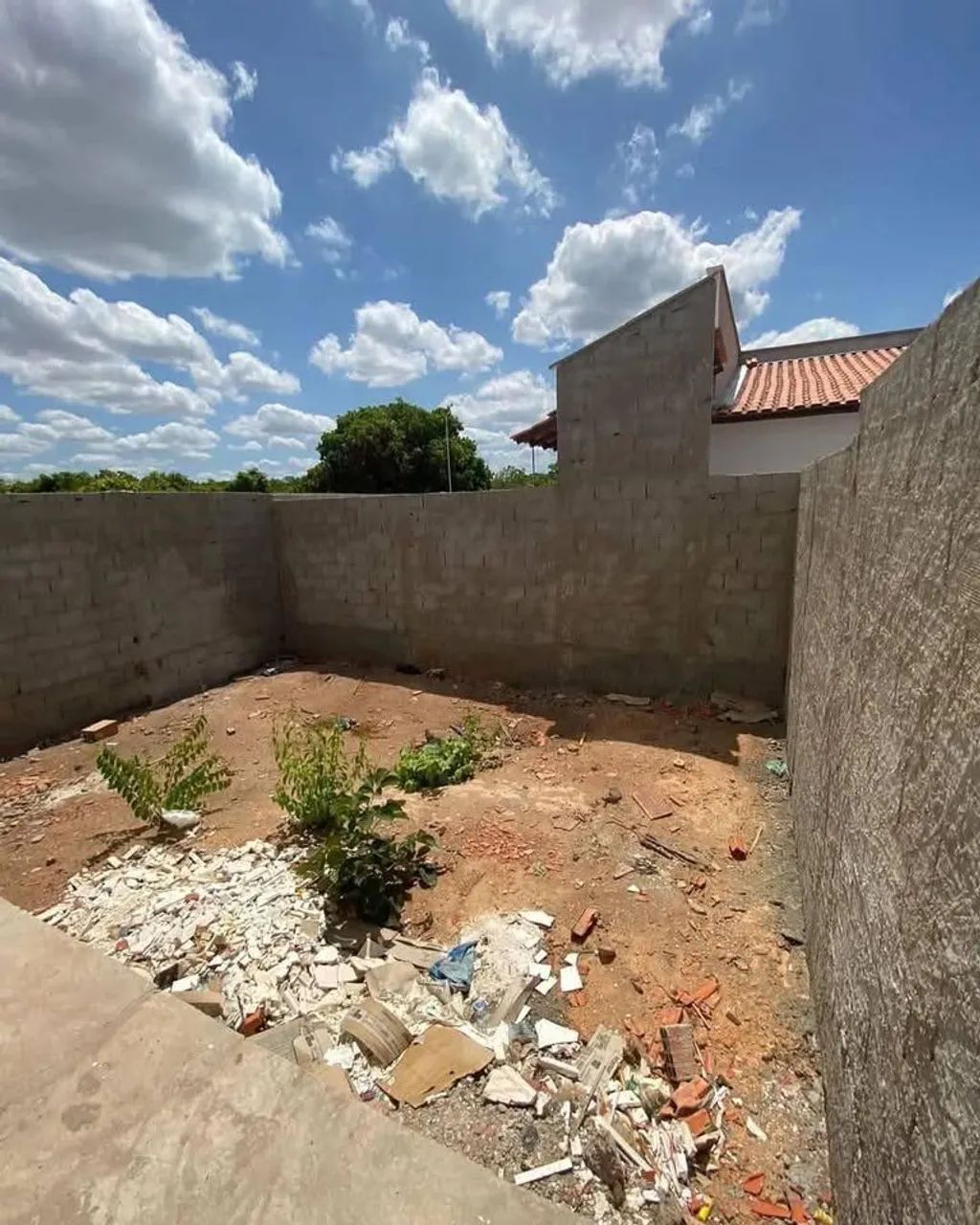 . CASA COM QUINTAL AMPLO - Foto 4