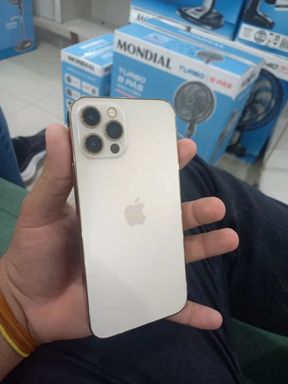 IPhone 12 pro 128 gigas  - Foto 2