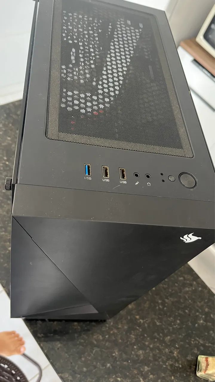 Gabinete pichau Komor LED RBG Lateral em vidro temperado - Foto 2