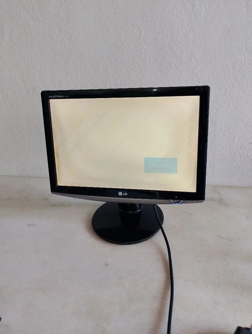Monitor LG 17 polegadas com tela manchada