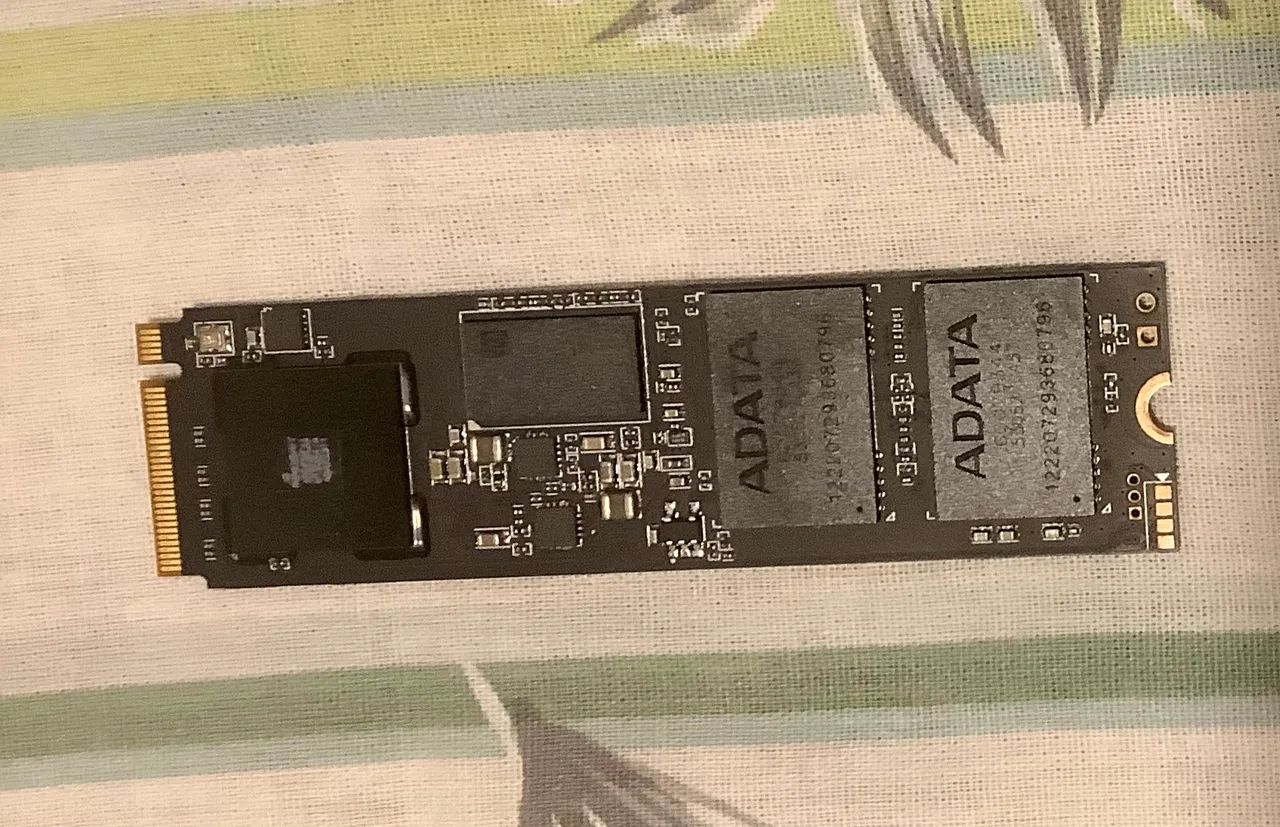 Ssd Nvme adata  2tb ( DEFEITO ) - Foto 2