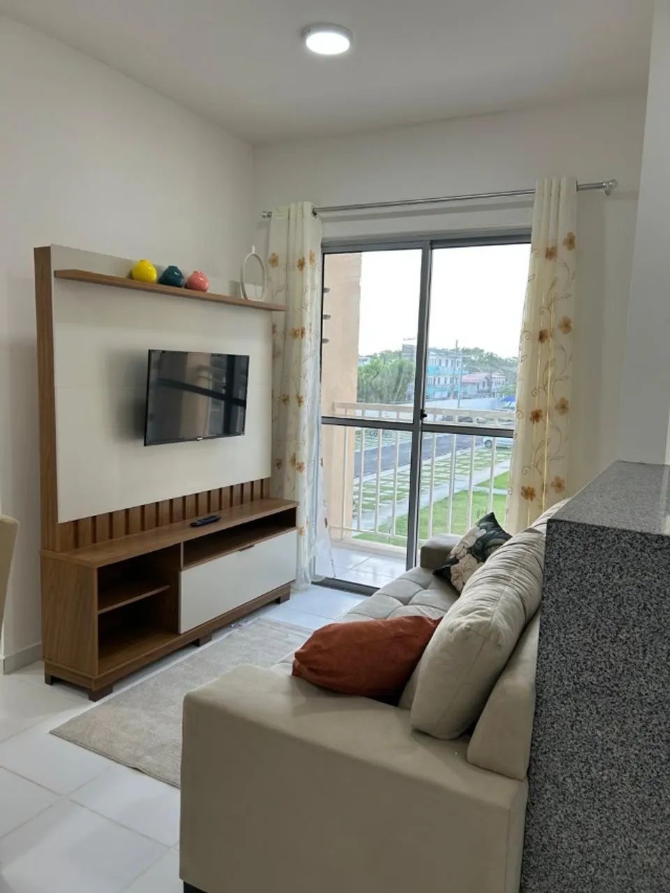 APARTAMENTO MOBILIADO 2 QUARTOS C/ SUÍTE - ALEGRO MONTENEGRO